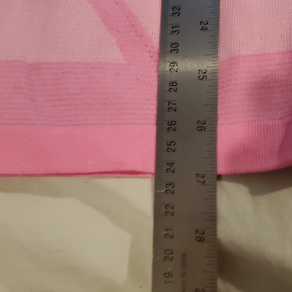Lululemon athletica pink athletic top - Picture 5 of 6
